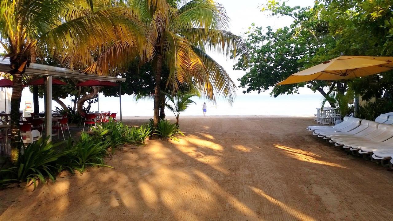 Отель Idle Awhile Beach Негрил Экстерьер фото